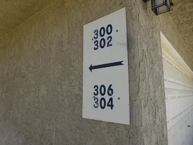302 W Santa Barbara St