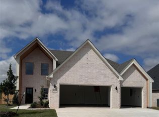 14517 Astor Ln, Yukon, OK 73099