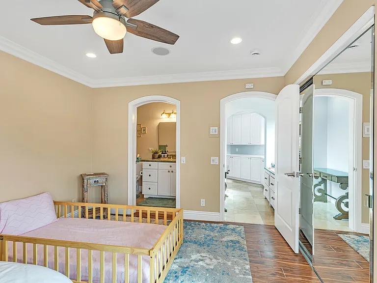 7564 Navigator Cir — Photo 35