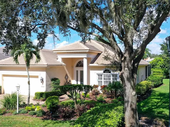 7053 Lennox Pl, University Park, FL 34201