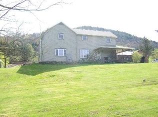 9 Maier Ln, Wellsboro, PA 16901