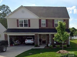 5023 Ashley Place Dr, Bessemer City, NC 28016