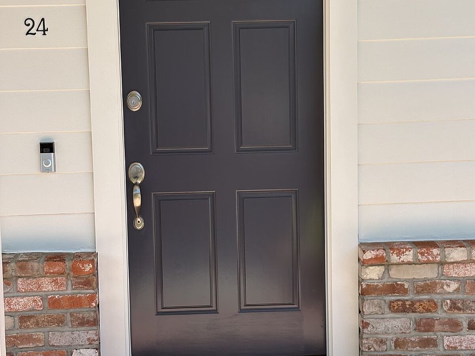 1st image of 24 Hilltop Dr