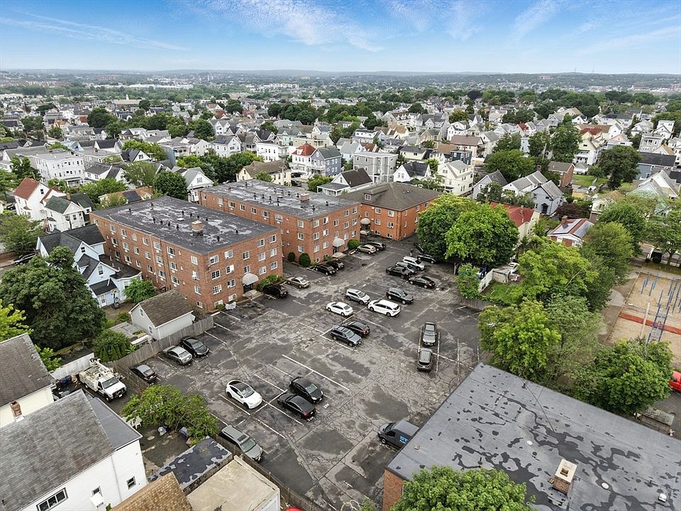 Building Photo 3