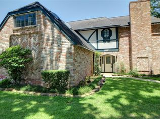 12118 Double Tree Dr, Houston, TX 77070