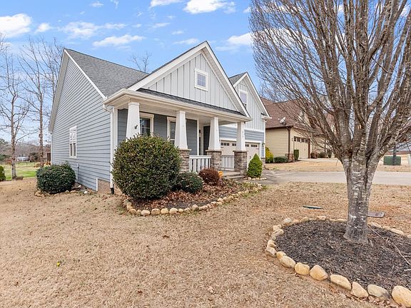 2nd image of 219 Chickadee Trl