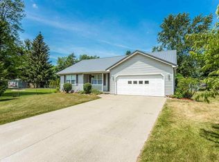 3166 Washington St, Fort Gratiot, MI 48059
