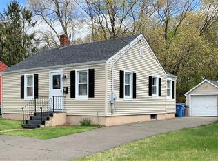 35 Essex St, Manchester, CT 06040