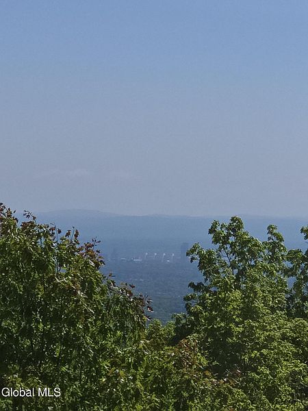 5th image of 411 Thacher Park Road