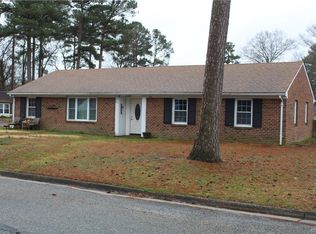 504 Huntington Rd, Colonial Heights, VA 23834