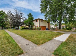 5159 Sassafras Rd, Columbus, OH 43229