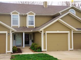 5934 NE Moonstone Dr, Lees Summit, MO 64064