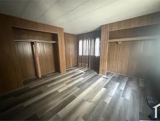 205 Meadowbrook Dr — Photo 3