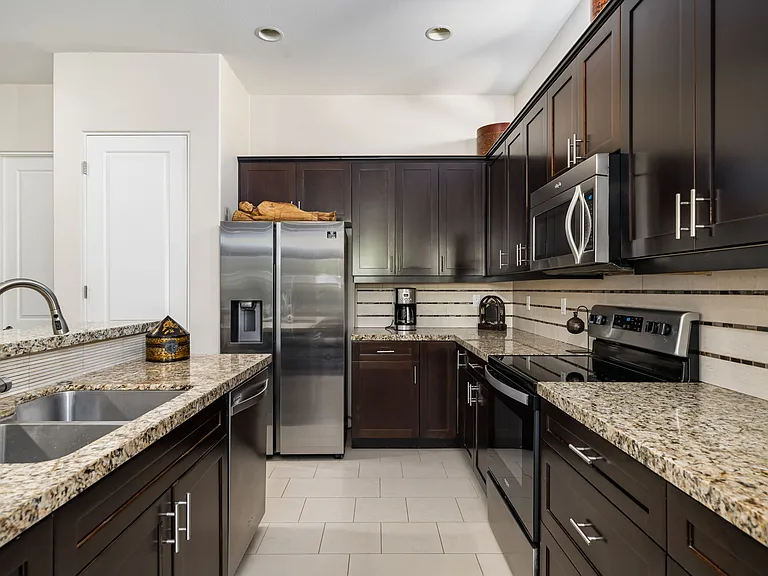 53385 Avenida Mendoza — Photo 11