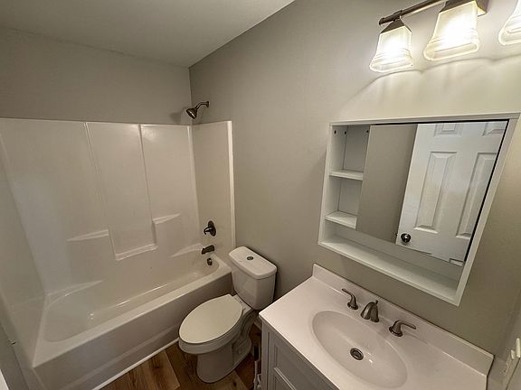 5th image of 909 N Flint St #D3383a168