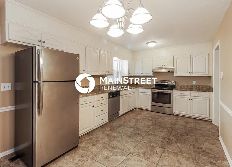 3012 Manchester Dr — Photo 6