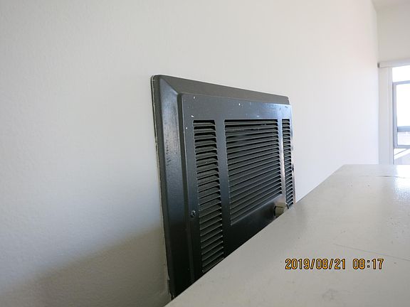 5th image of 109 Breeze Ave APT 12