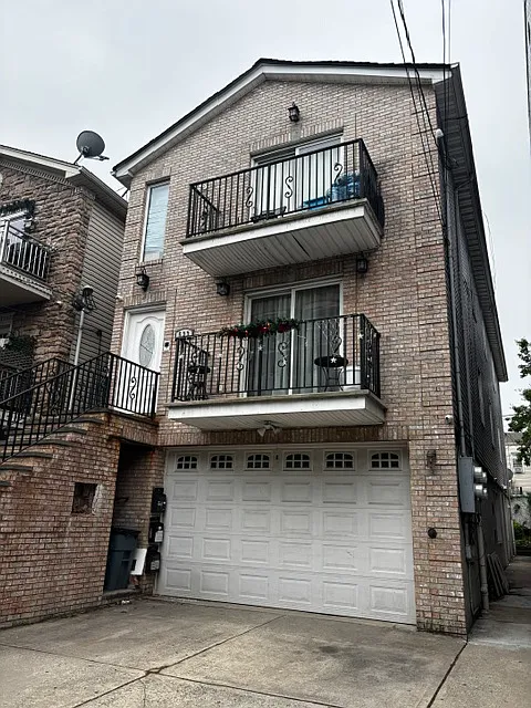 3 bed, 1500 sqft, $3,700 — Photo 2