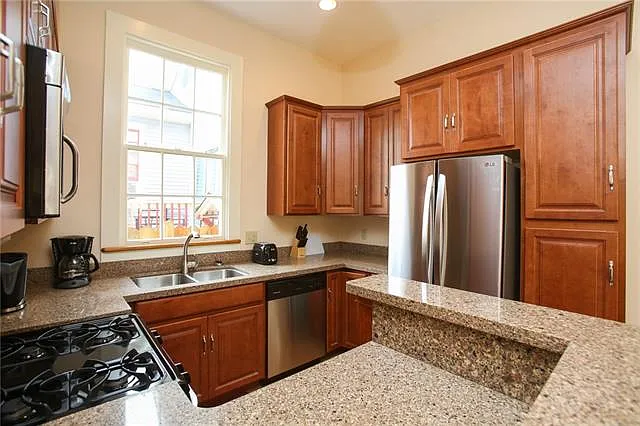 1423 N Villere St #B — Photo 8