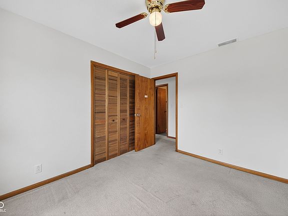 5th image of 220 W Stark St