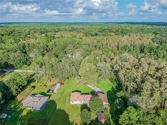 4th image of 6631 Nathan Ct