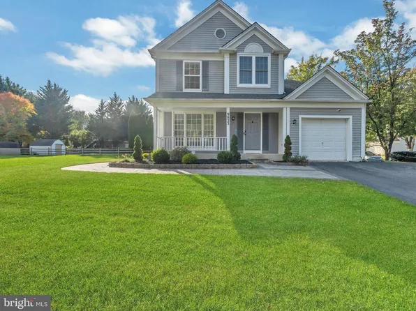9823 Bridle Brook Dr, Owings Mills, MD 21117