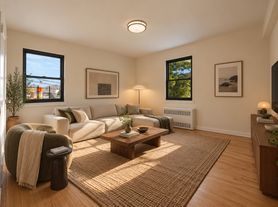 15046 72nd Dr, Flushing, NY