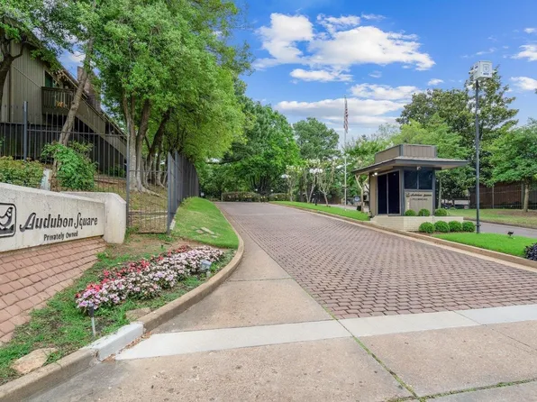 825 Creekside Dr #1, Memphis, TN 38117