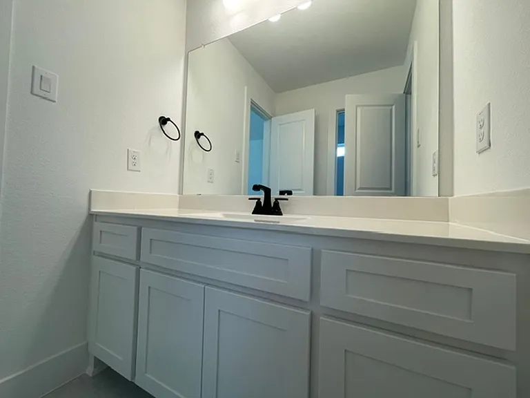 3714 Milwaukee Ave — Photo 29