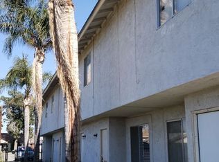 631 28th St APT 2, Bakersfield, CA 93301