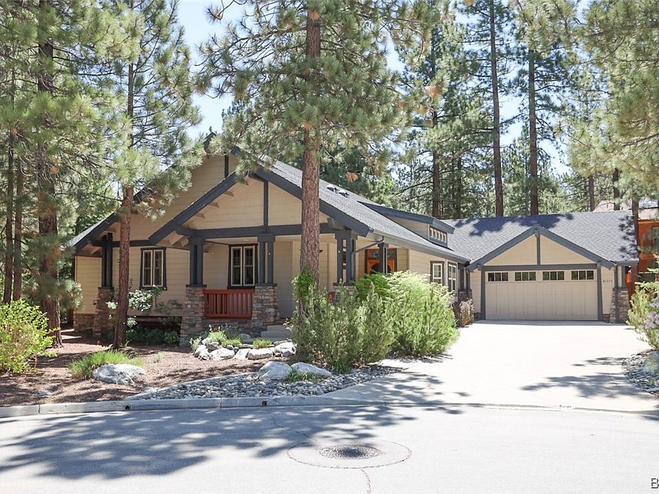 1st image of 41555 Eagle View Dr