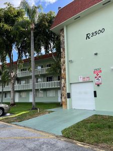 3500 Springdale Boulevard #106, Palm Springs, FL, 33461