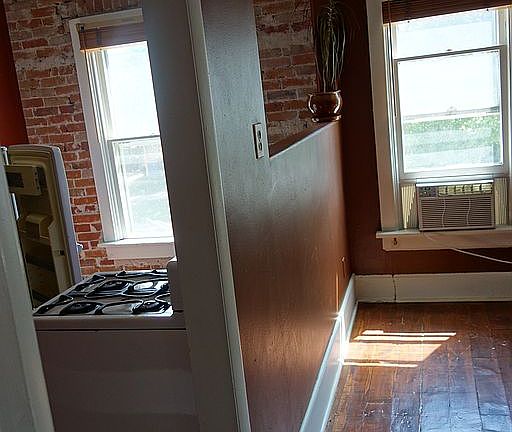 4th image of 2641 Champa St