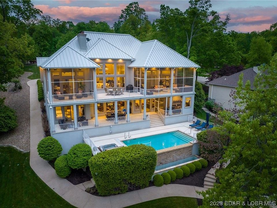 1st image of 905 Muirfield Dr
