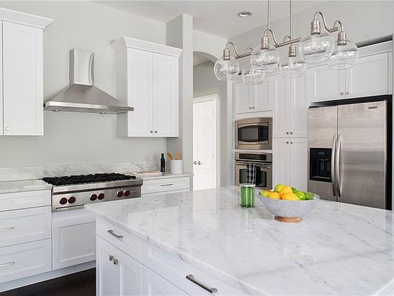 2nd image of 20544 Broadwater Dr