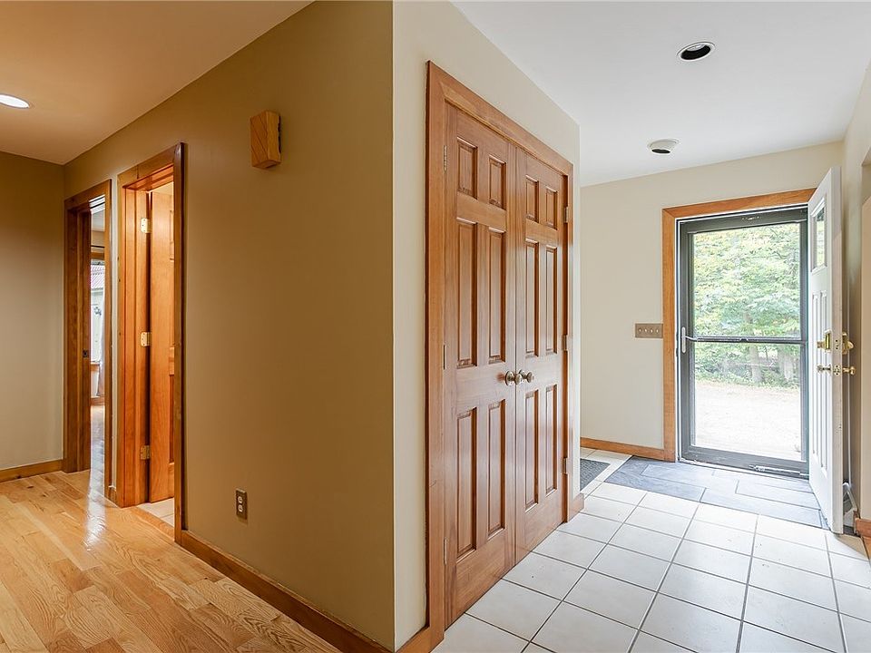 1034 Underhill Rd, East Aurora, NY 14052 Zillow