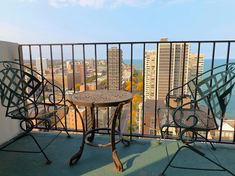 6033 N Sheridan Rd #24M — Photo 24
