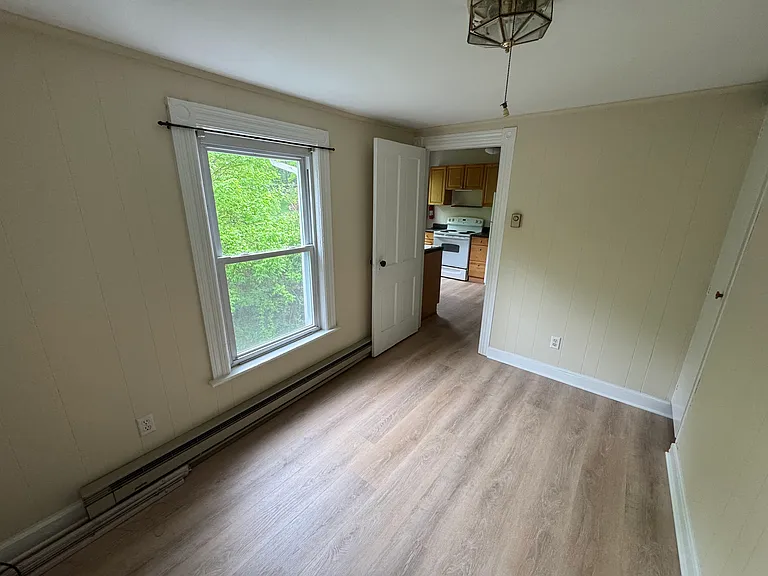 97 Claremont Rd #5 — Photo 7