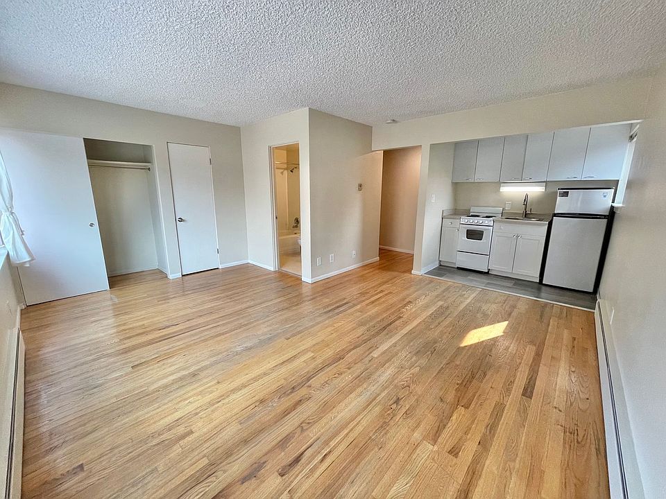 2nd image of 300 N 70th St #1