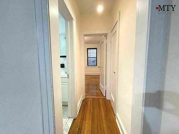 4th image of 45-15 43rd Ave APT B4