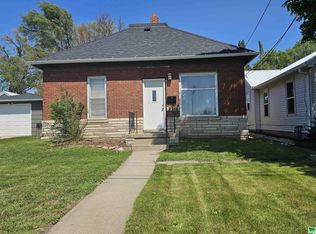 2316 Riverside Blvd, Sioux City, IA 51109