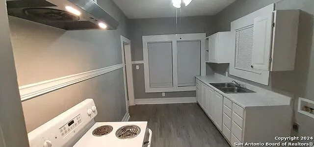 2 bed, 1.0 bath, 520 sqft, $895 — Photo 2