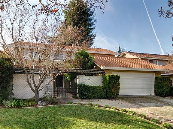 2nd image of 1083 Bentoak Ln