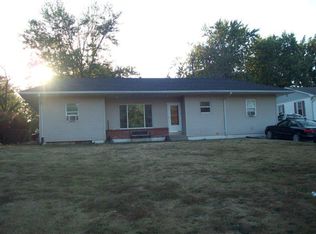 1503 Gantz St, Macon, MO 63552