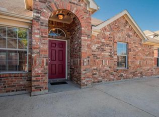 6414 Orange Blossom Dr, Midlothian, TX 76065