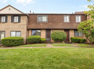 228 Surrey Hill Way, Rochester, NY 14623