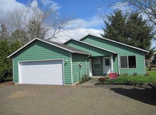 3664 12th St, Tillamook, OR 97141