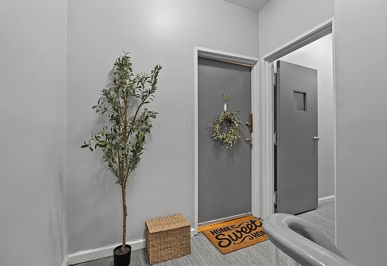 159 Newark St #3D — Photo 2