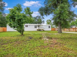 21950 Caney Dr, New Caney, TX 77357