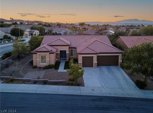 2171 Sandstone Cliffs Dr, Henderson, NV 89044